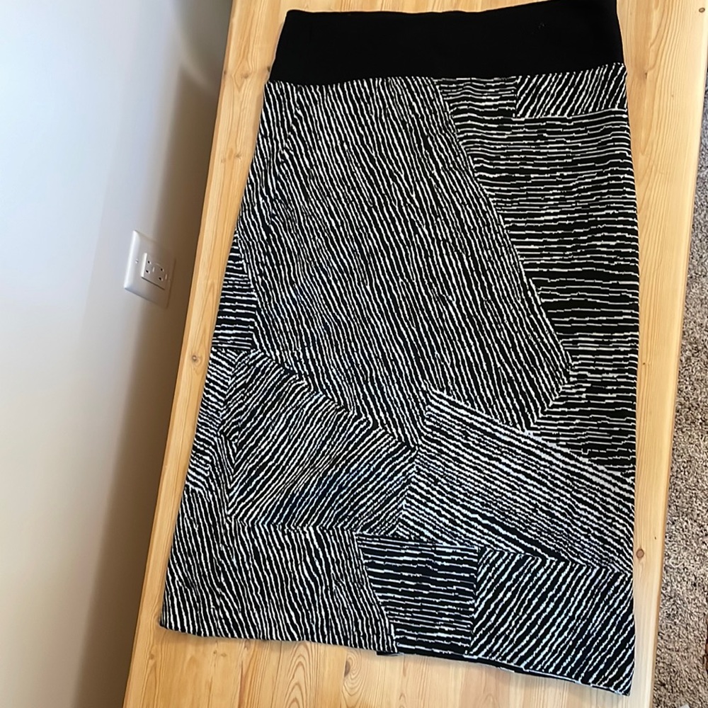 Pencil knit skirt
